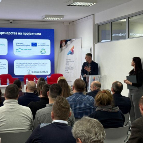 Ovde se razvijaju inovativne ideje Zapadne Srbije i Šumadije: Organizovano pravo "Biznis razgibavanje" FOTO