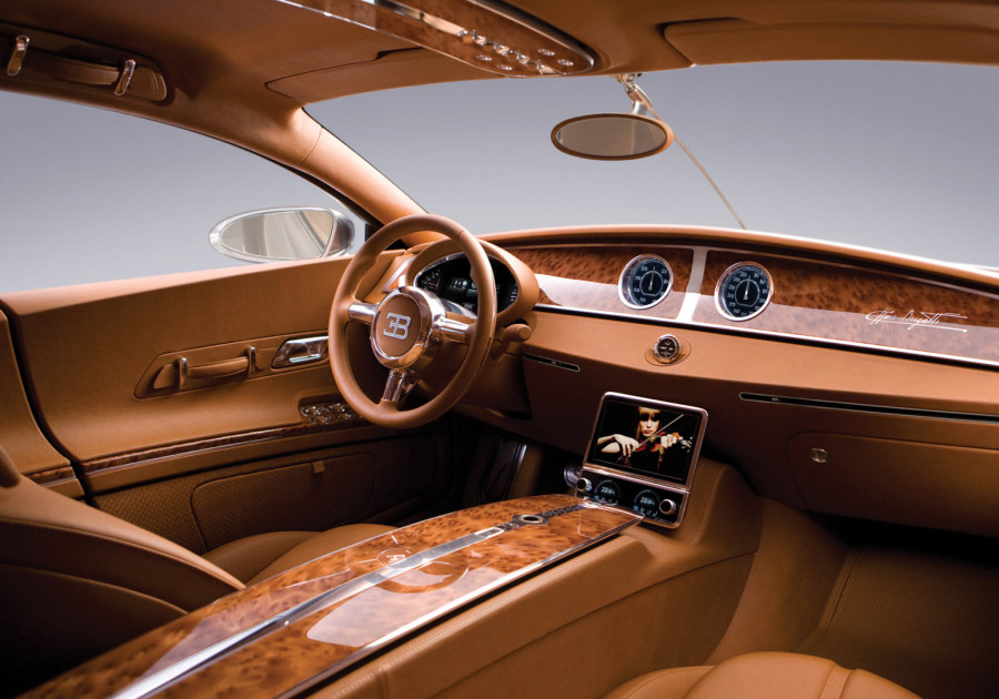 Zaboravljena Bugatti limuzina: Imala je W16 motor i sat od 100.000 evra FOTO