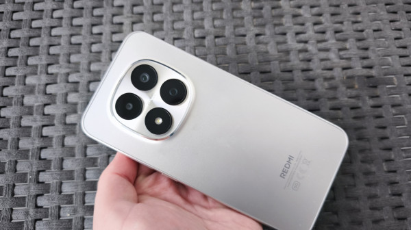 Test: Xiaomi Redmi Note 15 Pro 5G – nesalomiv telefon sa baterijom koja traje danima