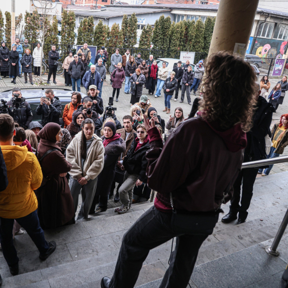 Blokaderi umišljaju da su "nadljudi"; Time pokazuju da nemaju ljubavi prema svojoj zemlji i narodu VIDEO