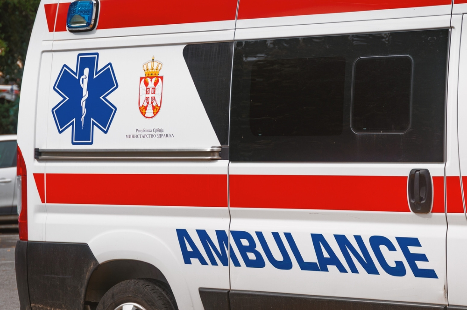 Tinejdžer (16) upucan u vrat na Vračaru, tvrdi da se igrao pištoljem