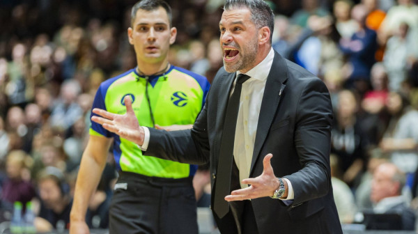 Alimpijević usred grčko-turskog sukoba: Na tribinama skandali, Srbin odgovrio na terenu VIDEO