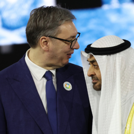 Bin Zajed čestitao Dan državnosti Vučiću: Vašoj ekselenciji najiskrenije čestitke; Srbiji želim prosperitet