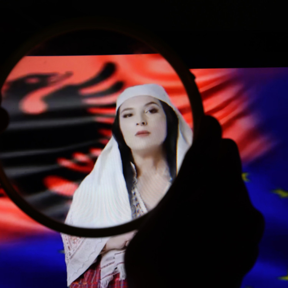 Albanska AI ministarka završila na sudu: Glumica po čijem liku je nastala, tužila sve redom FOTO