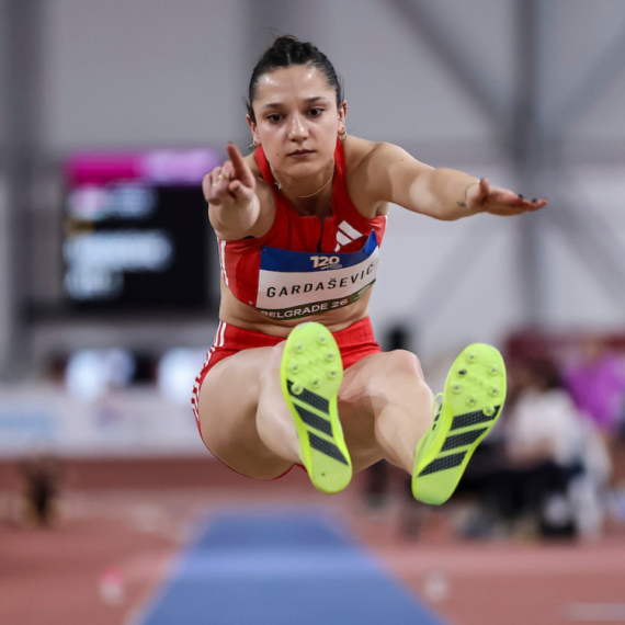 Milica Gardašević izbila na prvo mesto, bori se Sinančević