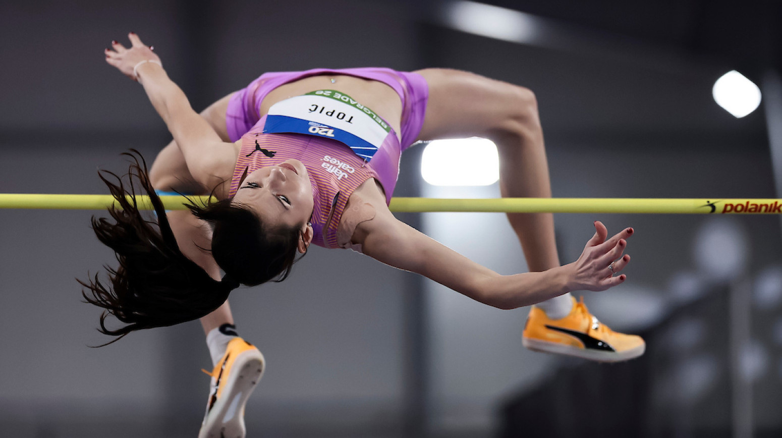 Zahuktava se – Angelina sigurna!