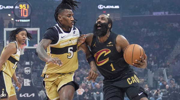 Klivlend "izrešetao" Vašington 15. put zaredom – Voriorsi nemoćni pred Vembenjamom VIDEO