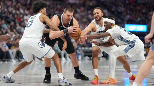 Zamalo "kvadripl-dabl" Jokića VIDEO