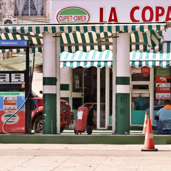 Humanitarna pomoć ili izazov za Vašington? Rusija poklanja naftu Kubi