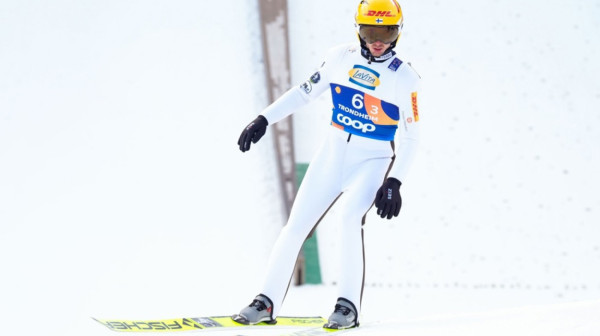 Finci izbacili svog trenera sa ZOI – razlog je alkohol