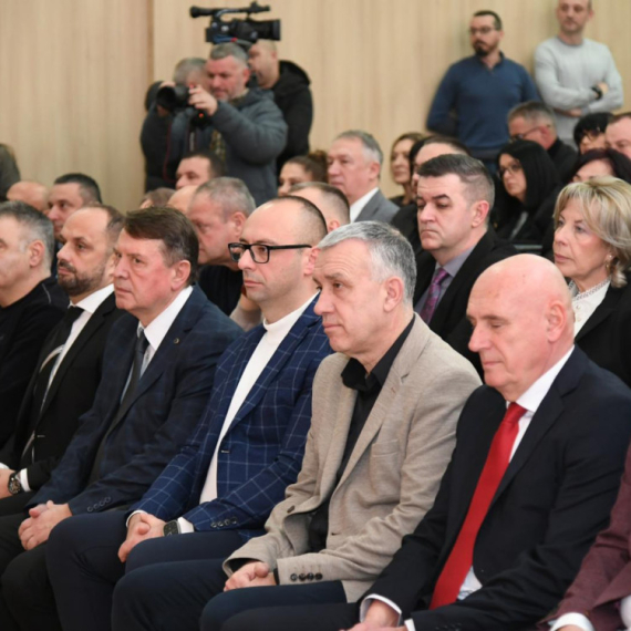 Sastanak srpskih lidera sa KiM; "Zakon o strancima i vozilima Kurti koristi za etničko čišćenje Srba"