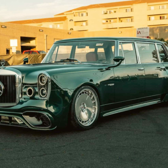 Fanovi zgroženi: Evo šta su napravili od legendarnog Mercedesa 600 iz 1971. FOTO/VIDEO