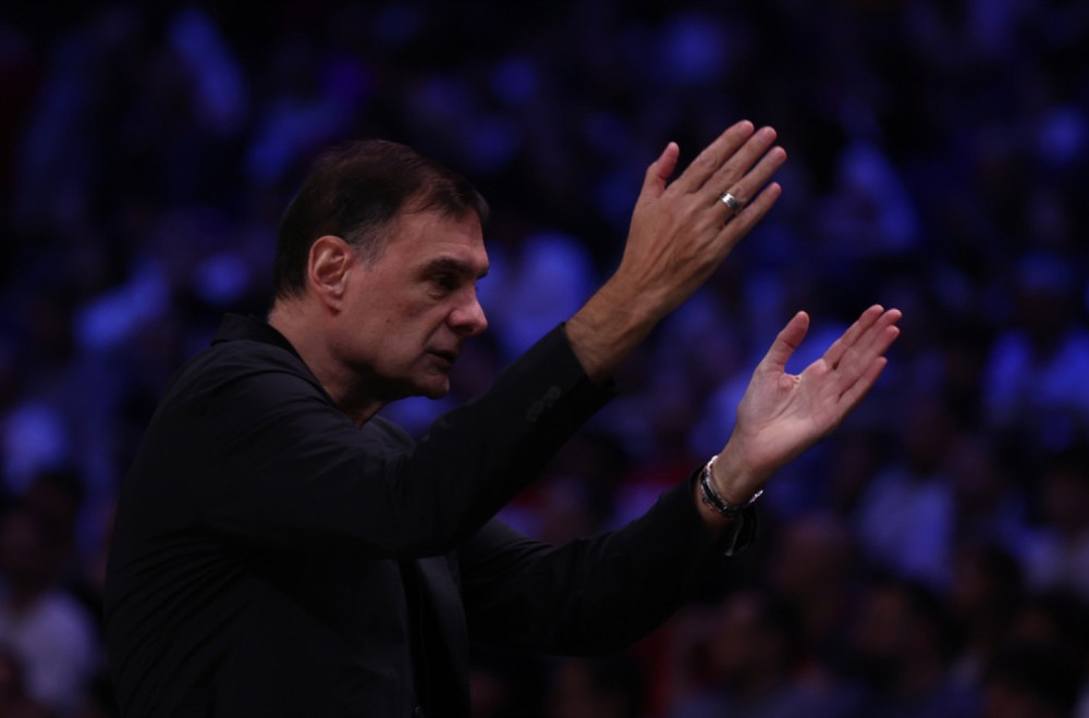 Trener Olimpijakosa kažnjen pred Zvezdu