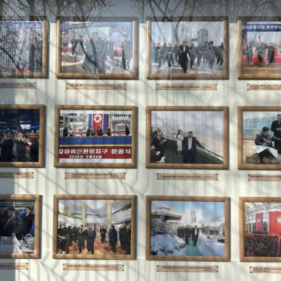 Ona je naslednica? Fotografije su objavljene – rame uz rame sa ocem FOTO