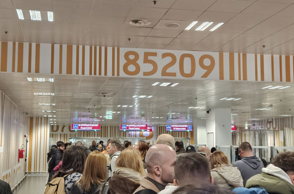 Putnici iz Srbije otkrili kako izgleda primena EES sistema na aerodromu: Prave se gužve