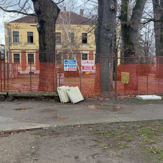 Počela rekonstrukcija prve stručne škole u Srbiji FOTO