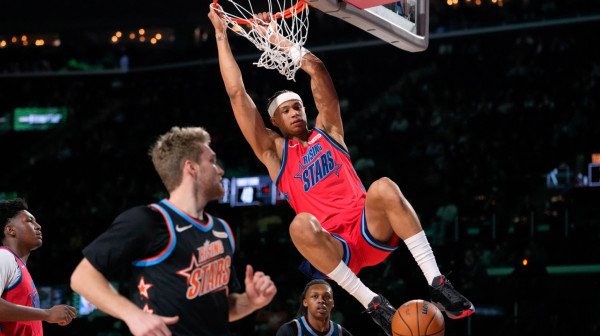 Karterovi momci najbolji – ruki Filadelfije prvi heroj Ol-star vikenda VIDEO