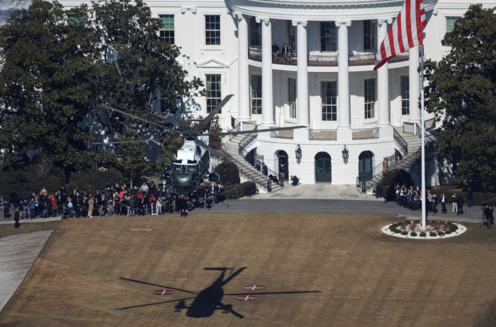 Najluđa čestitka za Dan zaljubljenih dolazi iz Bele kuće: Osvojio si mi srce FOTO