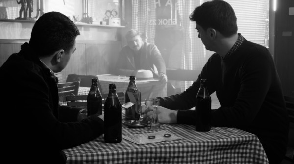 Foto-ubod sa snimanja Partizanovog filma: Kafana, tim i poruka o povratku "Otpisanih"