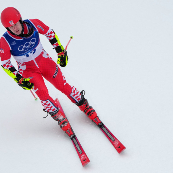 Hrvatskom skijašu spale naočare tokom trke