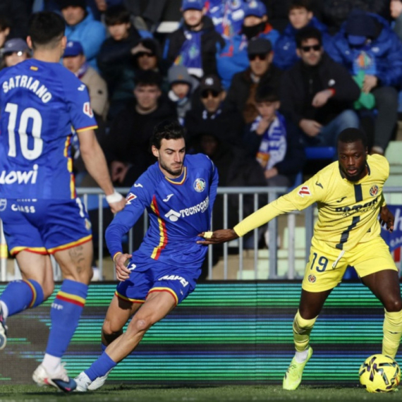 Birmančević sa klupe gledao potop "žute podmornice"