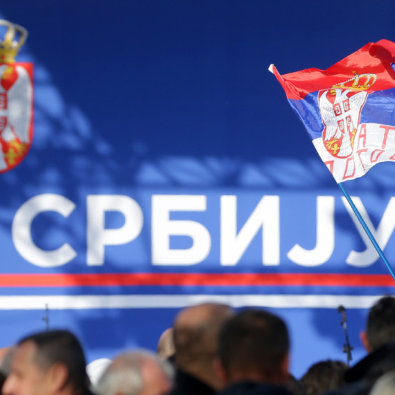Mediji: Blokaderima smetaju i srpska i istorija i heroji