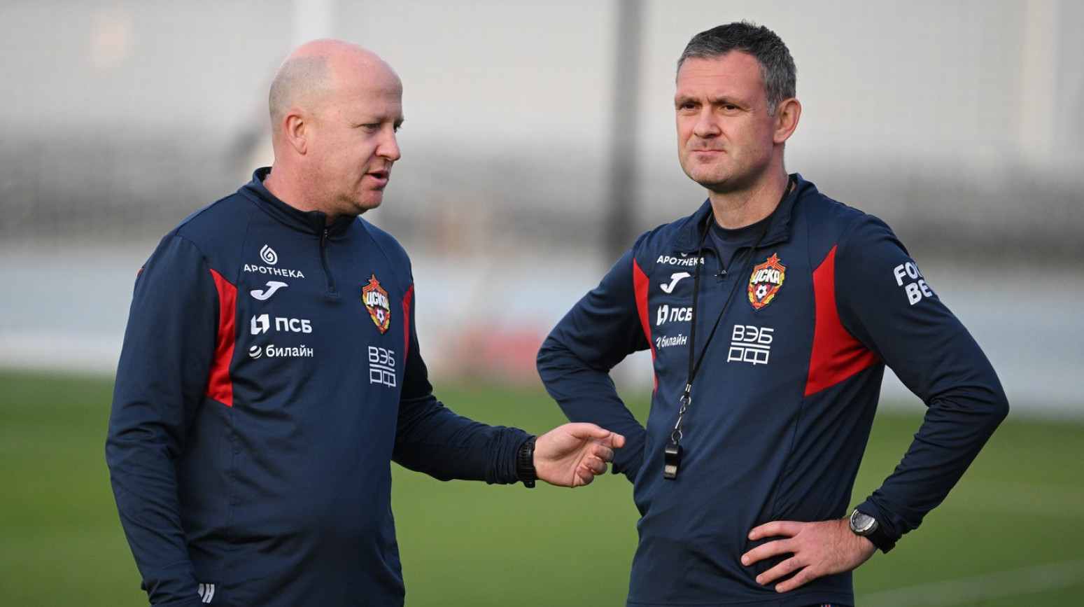 Gledao crveno-bele sa Novakom – pa dobio ekspresan otkaz?!