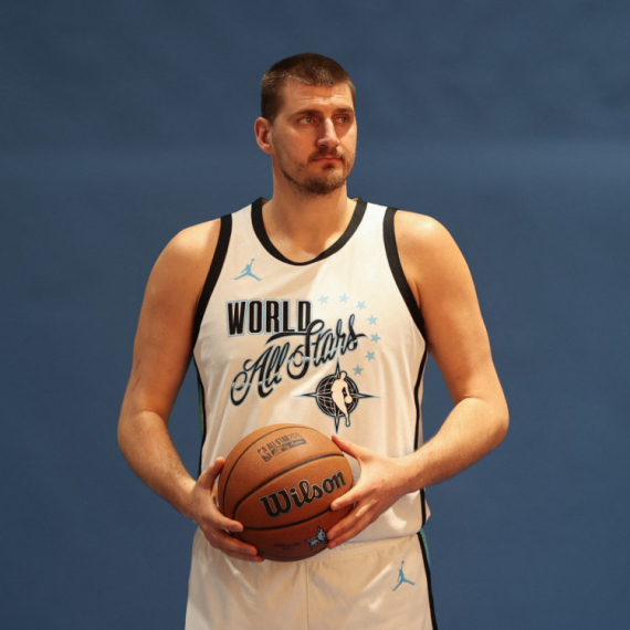 Da li znate ko je u Jokićevoj idealnoj petorci?