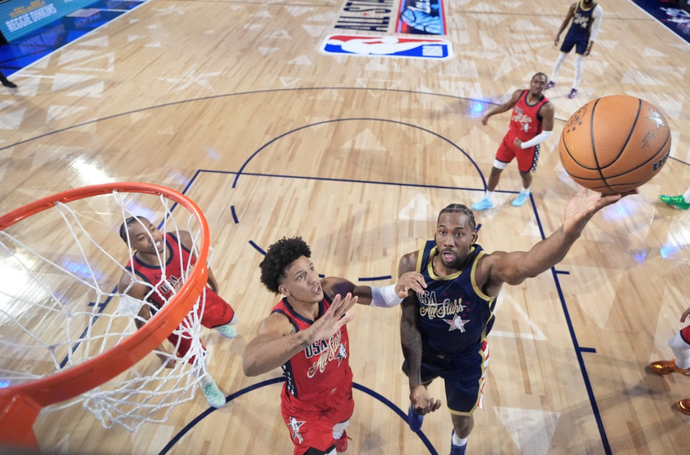 Nezainteresovani Jokić i Dončić gledali sa klupe – Lenard zapalio Los Anđeles