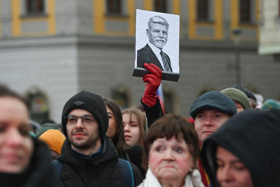 Masovni protesti širom Češke: Građani stali uz predsednika FOTO