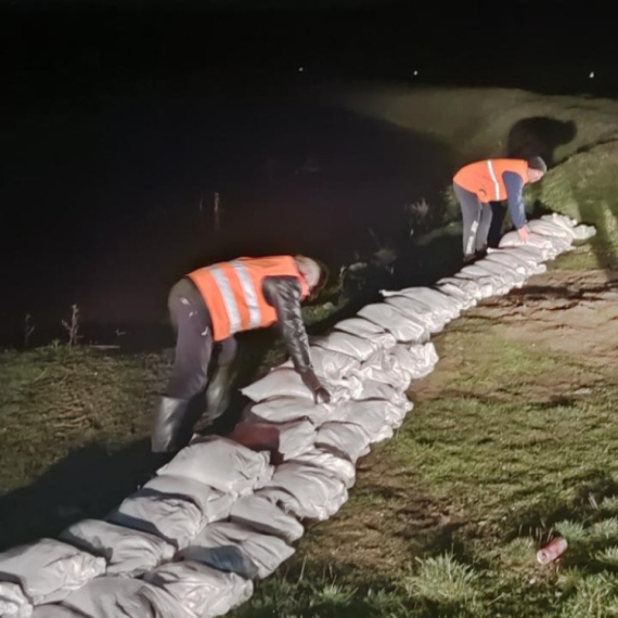Nagli porast vodostaja: Uvedene vanredne mere kod Vranja i Zaječara FOTO