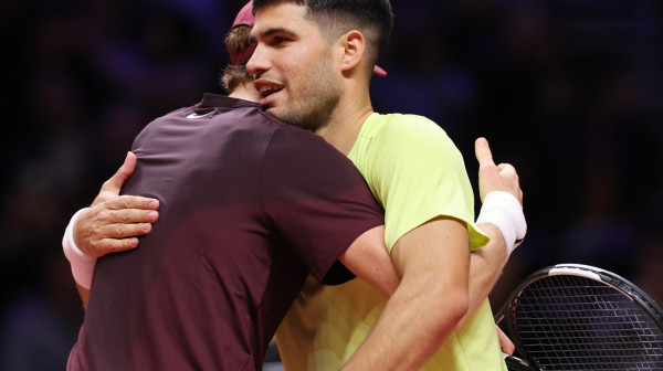 Sineru i Alkarasu po 1,2 miliona dolara samo da se pojave