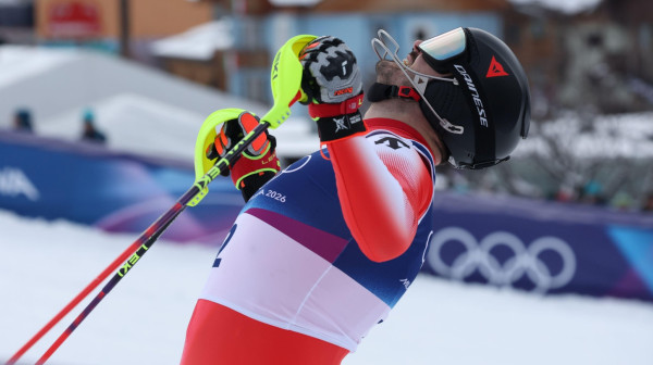 Švajcarac slavio u slalomu – kapija "došla glave" vodećem