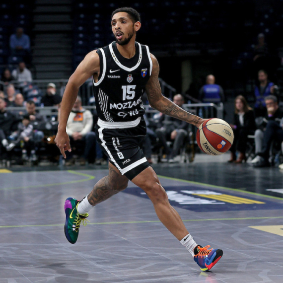 Pejn se oprostio od Partizana