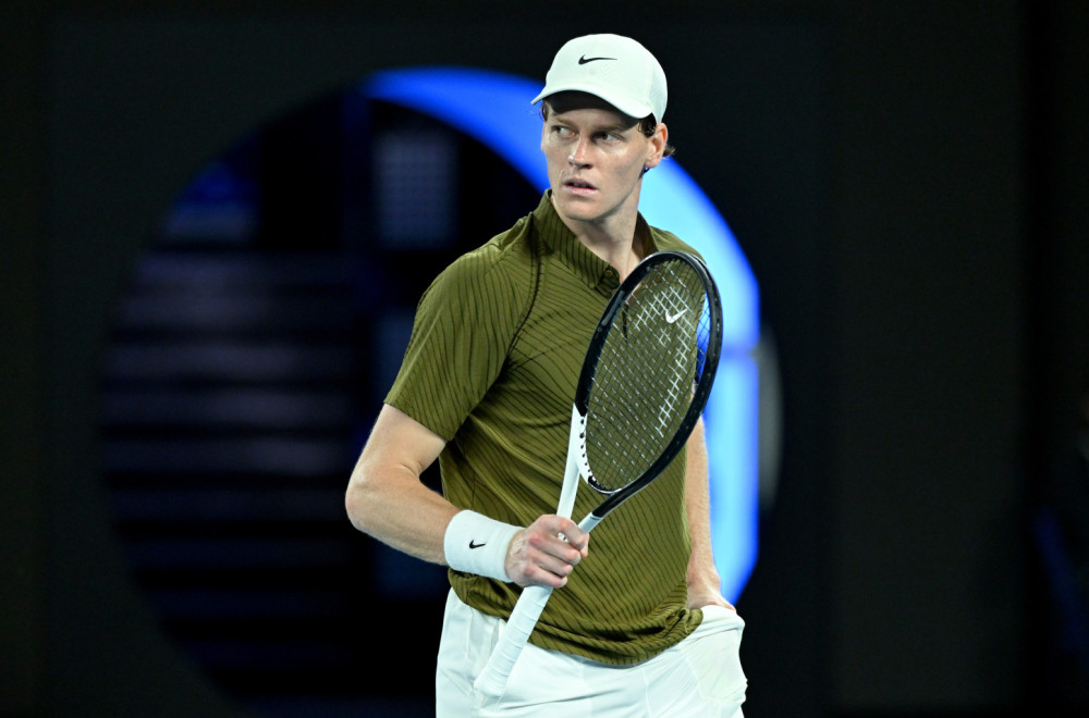 Siner silovit na startu Dohe