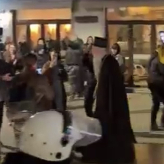 Javnost zgrožena: "Blokaderi mrze sve što je srpsko"; "Cilj je potpuno gašenje Srpske pravoslavne crkve"