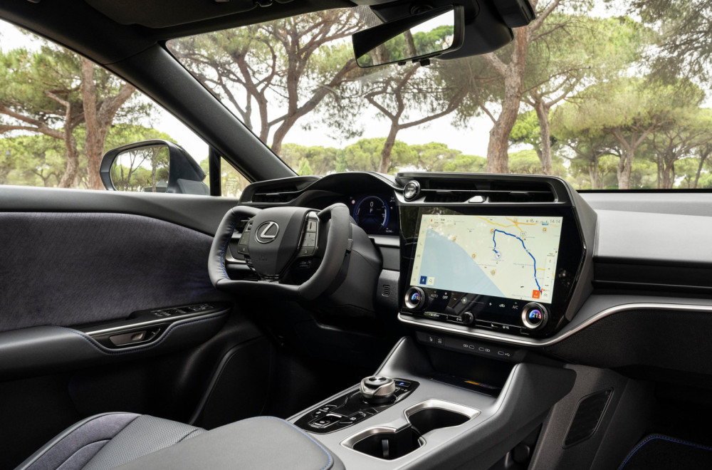 Lexus uvodi upravljanje budućnosti – bez mehaničke veze sa točkovima FOTO
