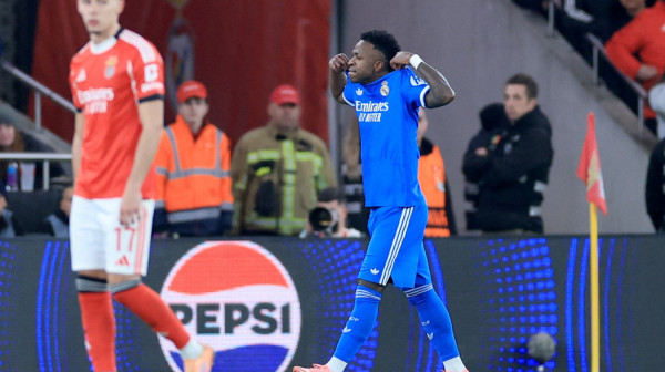 Realu "rat" na "Da Lužu" – Vinisijus genije i provokator, Murinjo isključen