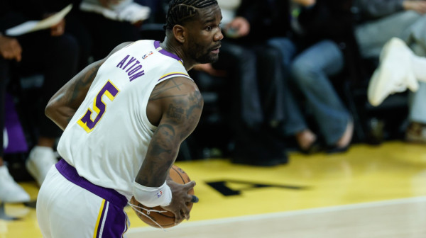 Zvezda Lejkersa uhapšena zbog marihuane, pa puštena