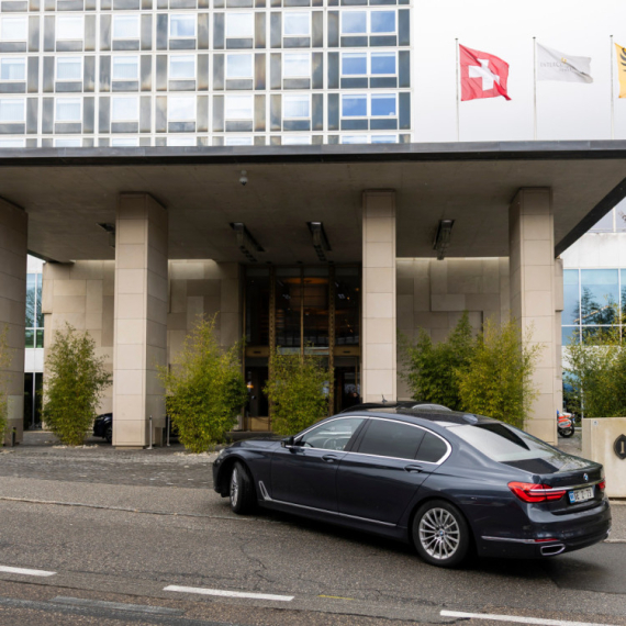 Završeno; Rusi napustili hotel FOTO/VIDEO