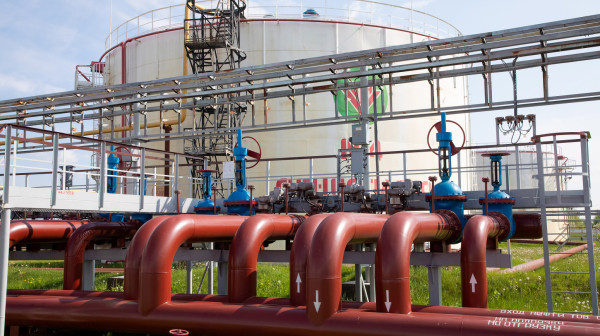 Energetski rat: Mađarska oslobodila naftu iz strateških rezervi