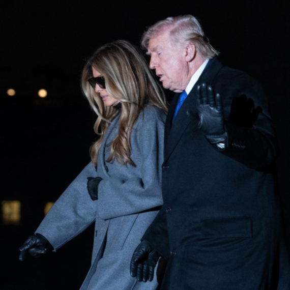 Pitali su Trampa šta je kupio Melaniji za Dan zaljubljenih – odgovor je hit VIDEO