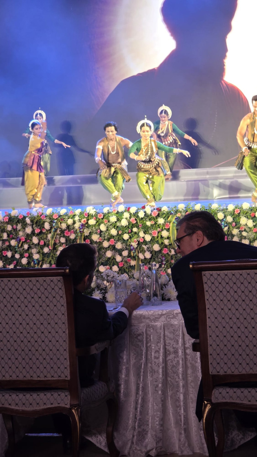 Vučić sa Makronom na večeri koju je priredio Modi; Uvek srdačno i u dobrom raspoloženju FOTO/VIDEO