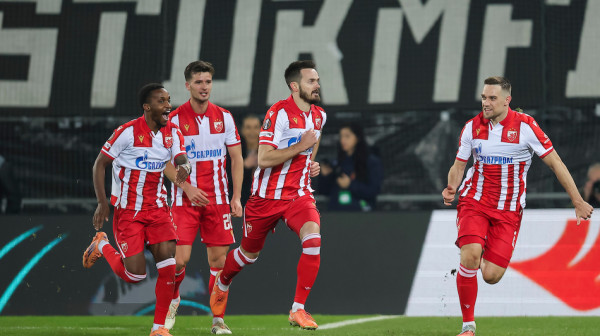 Zvezda otputovala u Lil: Jedan starter nije u avionu!