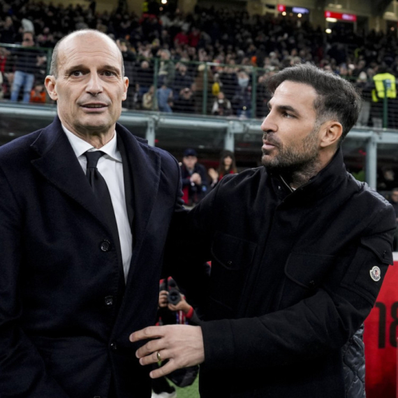 Alegri poludeo na Fabregasa: "Ti si Idiot, balavac koji je tek postao trener" VIDEO