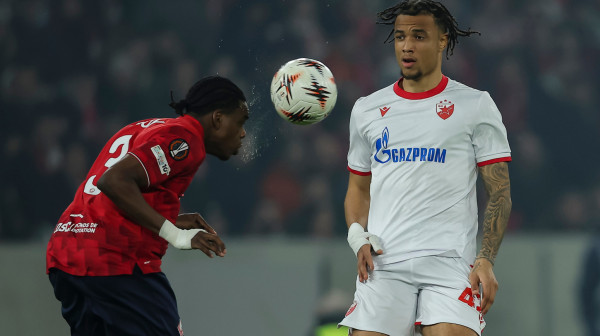 Zvezda i Lil u egalu