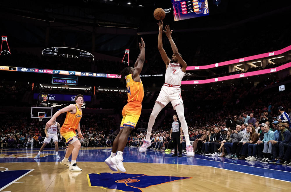 Durent heroj Hjustona, Sparsi melju, Kaningem pokorio Njujork, najgori Kingsi u istoriji! VIDEO