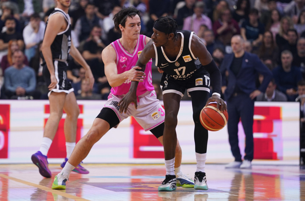 Haos u Čairu: Topovski udar i prekid – sudije napustile parket VIDEO