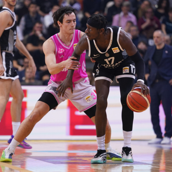 Prekid u Čairu! Partizan gubi od Mege – sudije napustile parket!