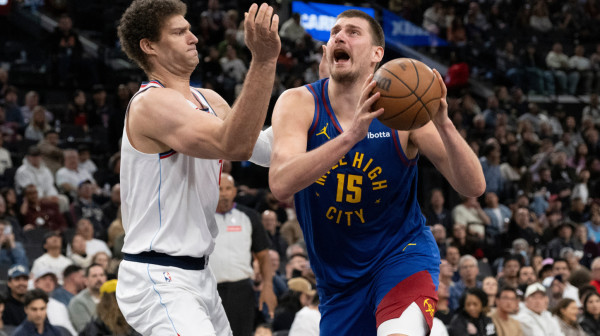 Istorijska pobeda Denvera od 54 razlike – Jokić dominirao VIDEO